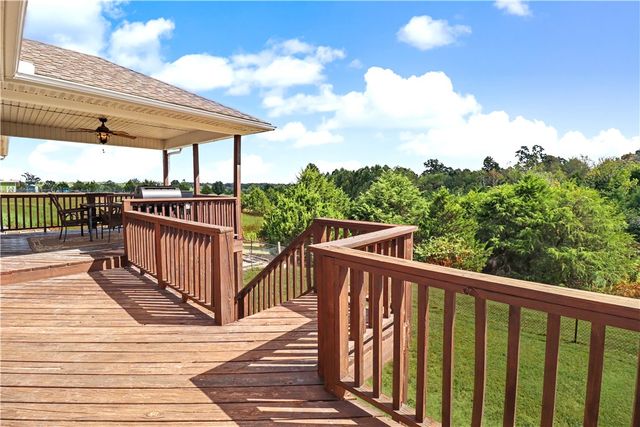 12373 Georgia Hills Drive, Gravette, AR 72736