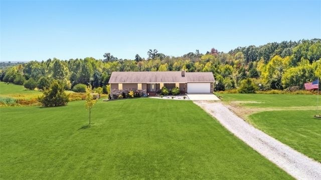 12373 Georgia Hills Drive, Gravette, AR 72736