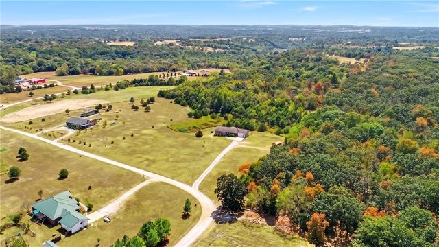 12373 Georgia Hills Drive, Gravette, AR 72736