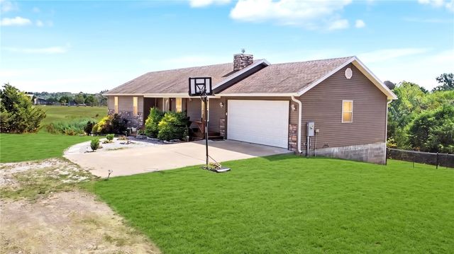 12373 Georgia Hills Drive, Gravette, AR 72736