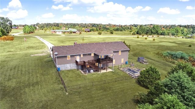 12373 Georgia Hills Drive, Gravette, AR 72736