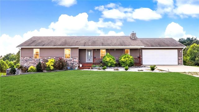 12373 Georgia Hills Drive, Gravette, AR 72736