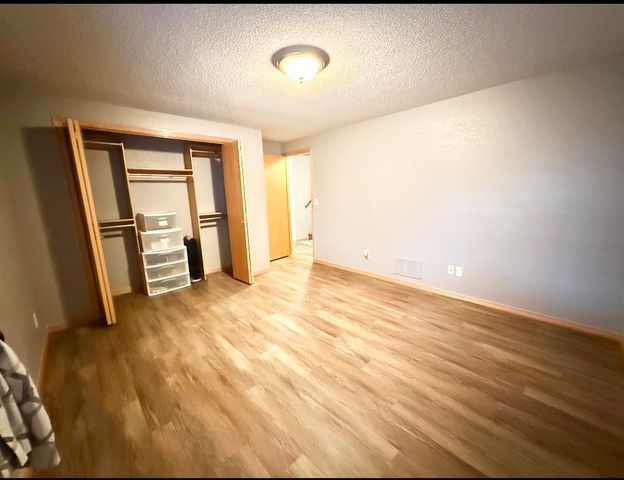 1734 S Justin Cir, Wichita, KS 67207