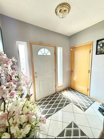 1734 S Justin Cir, Wichita, KS 67207