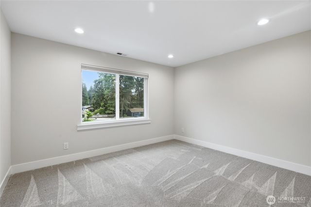 719 Edmonds Way, Edmonds, WA 98020