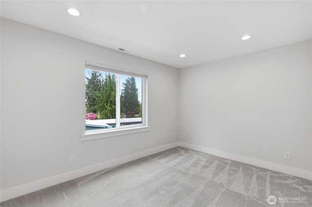 719 Edmonds Way, Edmonds, WA 98020
