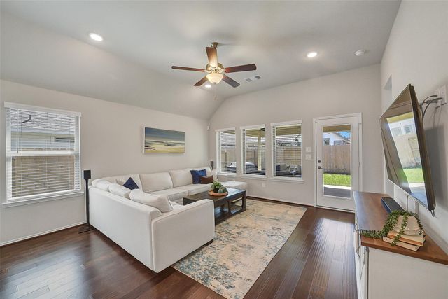 32086 Quail Terrace Lane, Conroe, TX 77385