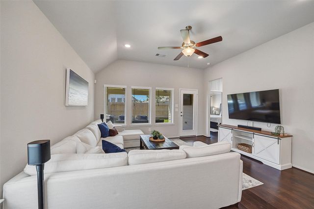 32086 Quail Terrace Lane, Conroe, TX 77385