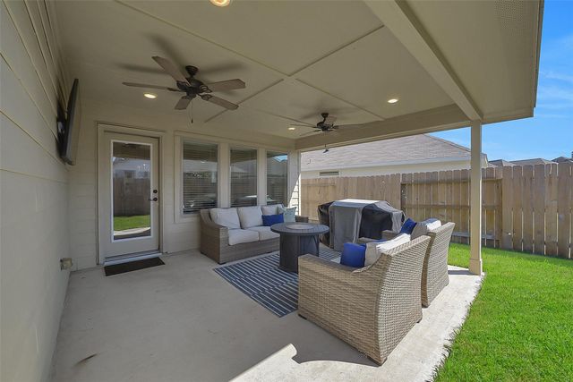 32086 Quail Terrace Lane, Conroe, TX 77385