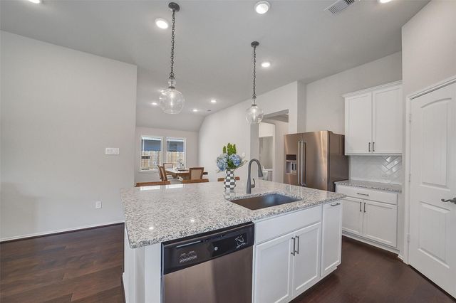 32086 Quail Terrace Lane, Conroe, TX 77385