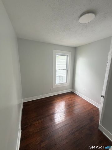 139 Poplar Street, New Haven, CT 06513