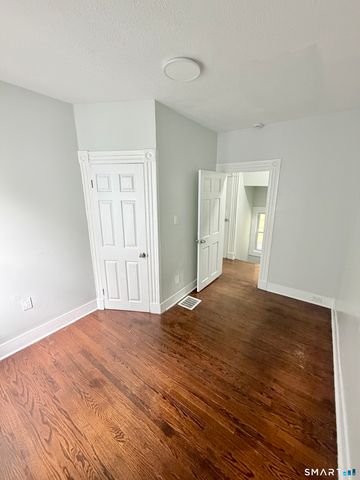 139 Poplar Street, New Haven, CT 06513