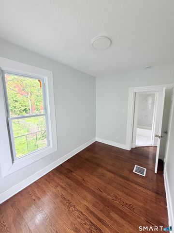 139 Poplar Street, New Haven, CT 06513
