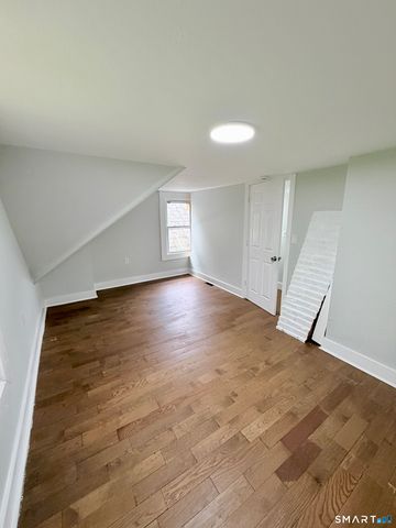 139 Poplar Street, New Haven, CT 06513