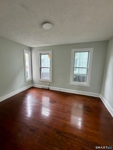 139 Poplar Street, New Haven, CT 06513