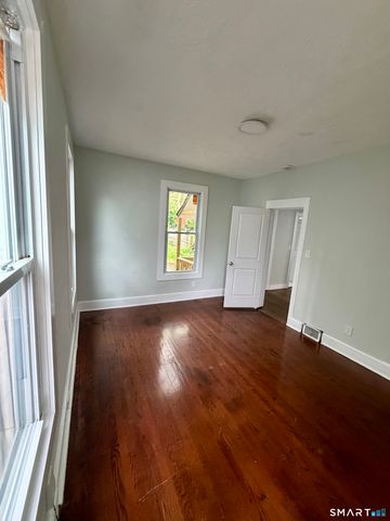 139 Poplar Street, New Haven, CT 06513