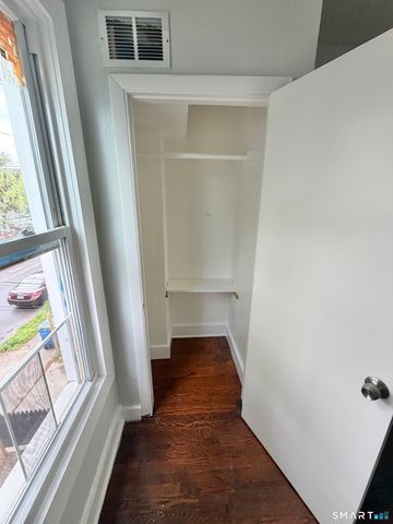 139 Poplar Street, New Haven, CT 06513