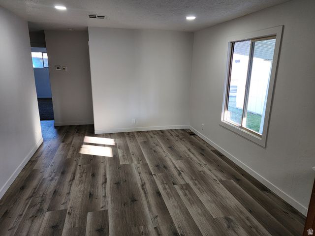 1031 W FOXGLOVE DR, Taylorsville, UT 84123