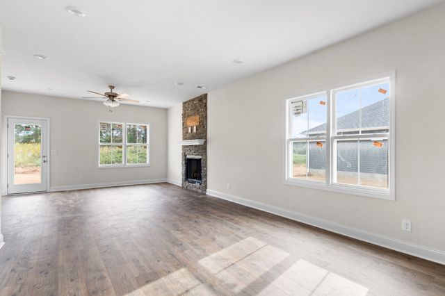 354 Galway Dr, Clarksville, TN 37042