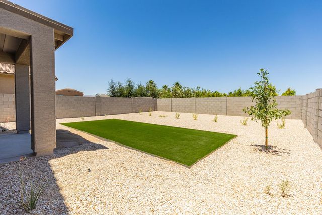 16976 W Diana Avenue, Waddell, AZ 85355