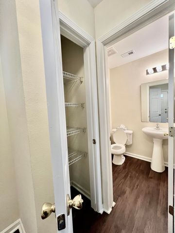 1102 Margle Way, North Charleston, SC 29420