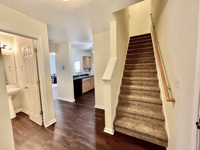 1102 Margle Way, North Charleston, SC 29420