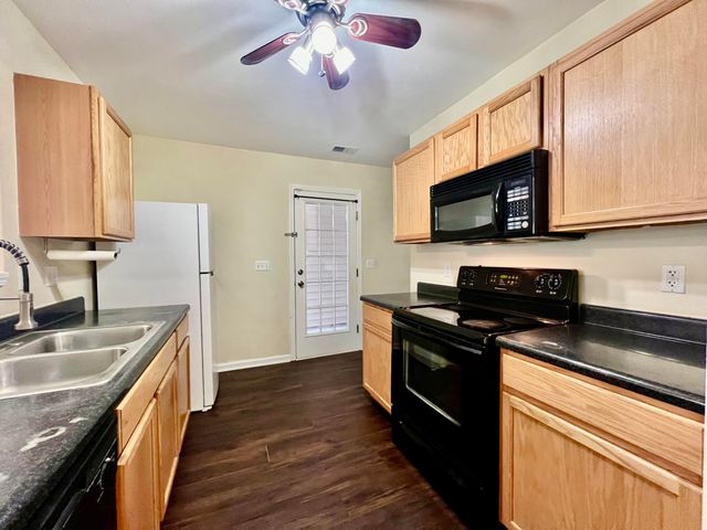 1102 Margle Way, North Charleston, SC 29420