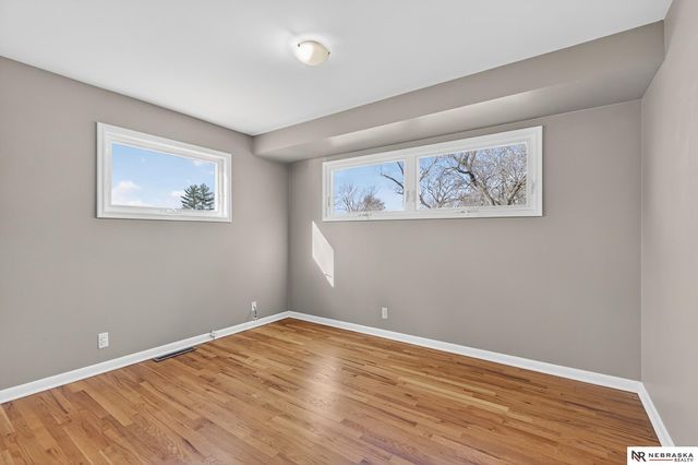 4709 Valley Street, Omaha, NE 68106