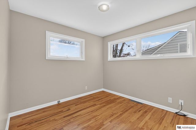 4709 Valley Street, Omaha, NE 68106