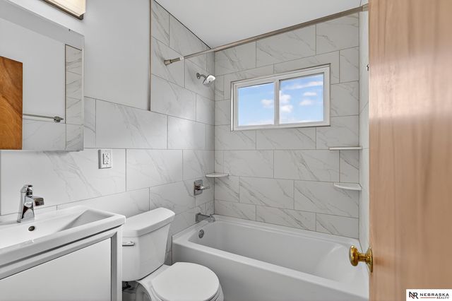 4709 Valley Street, Omaha, NE 68106