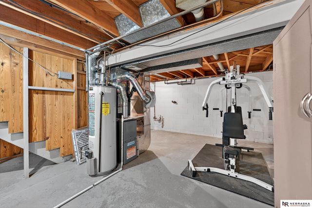 4709 Valley Street, Omaha, NE 68106