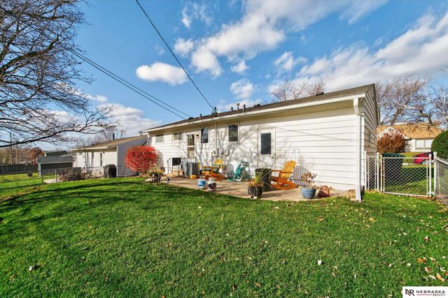 4709 Valley Street, Omaha, NE 68106