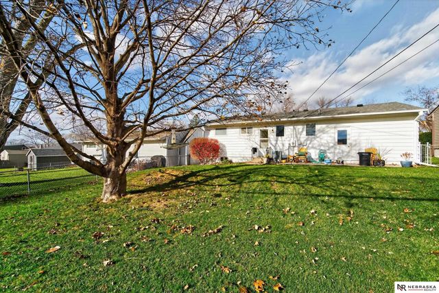 4709 Valley Street, Omaha, NE 68106