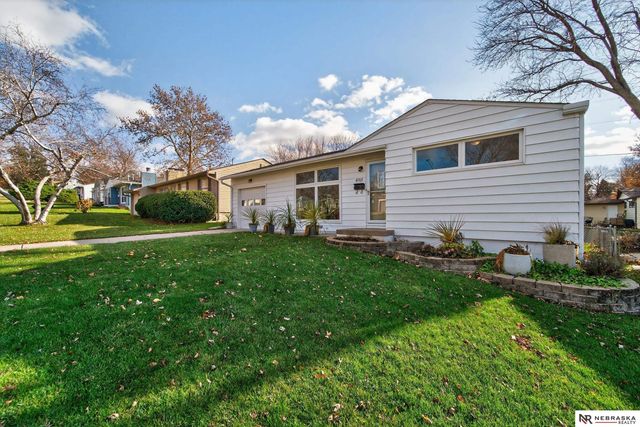 4709 Valley Street, Omaha, NE 68106