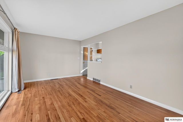 4709 Valley Street, Omaha, NE 68106