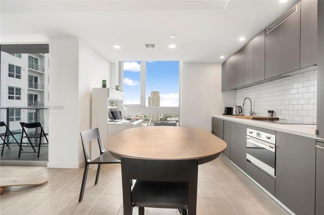 227 NE 2nd St 2602, Miami, FL 33132