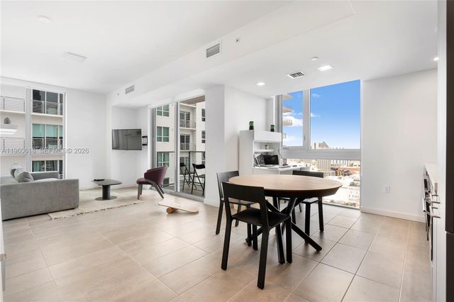 227 NE 2nd St 2602, Miami, FL 33132