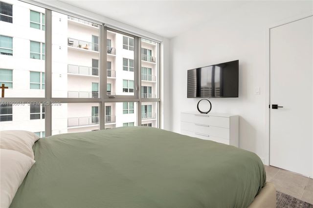 227 NE 2nd St 2602, Miami, FL 33132