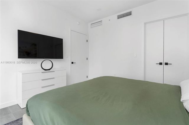 227 NE 2nd St 2602, Miami, FL 33132