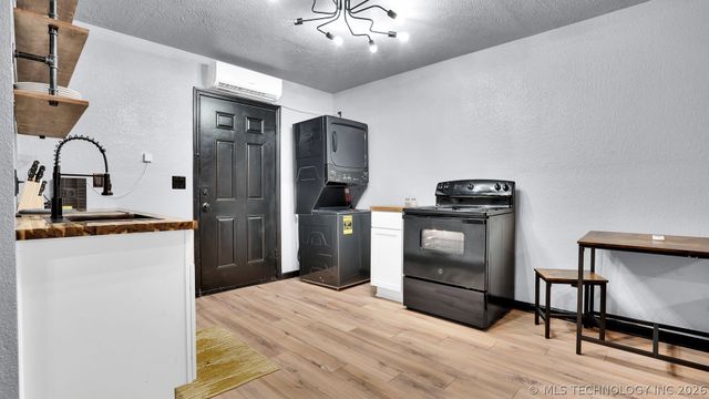 19 2nd Avenue NE, Ardmore, OK 73401
