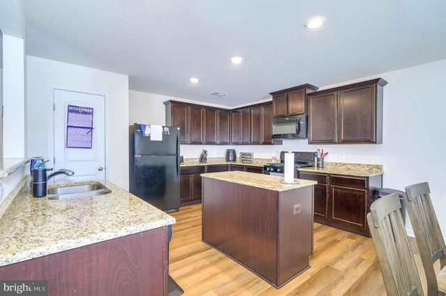 43 SARGENT LN, Martinsburg, WV 25401