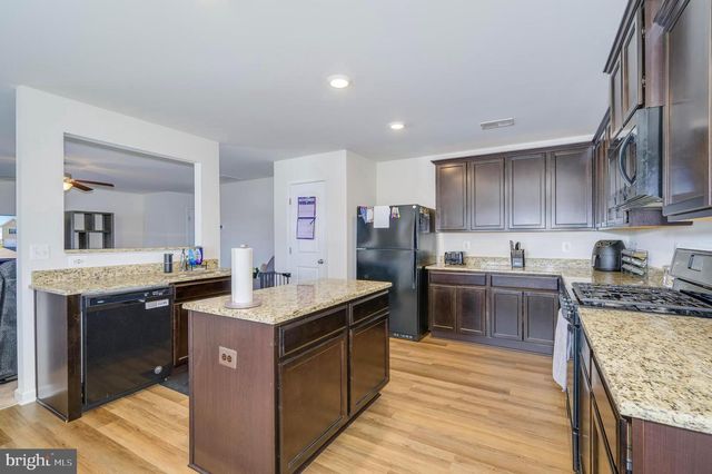 43 SARGENT LN, Martinsburg, WV 25401