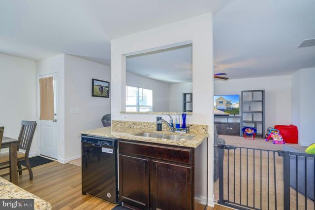 43 SARGENT LN, Martinsburg, WV 25401