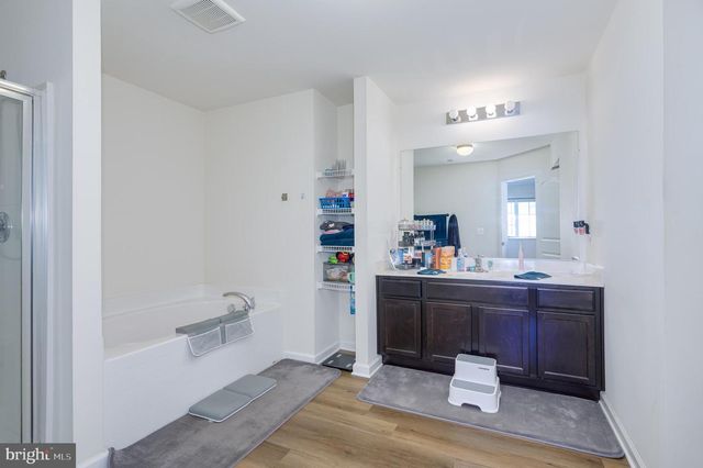 43 SARGENT LN, Martinsburg, WV 25401