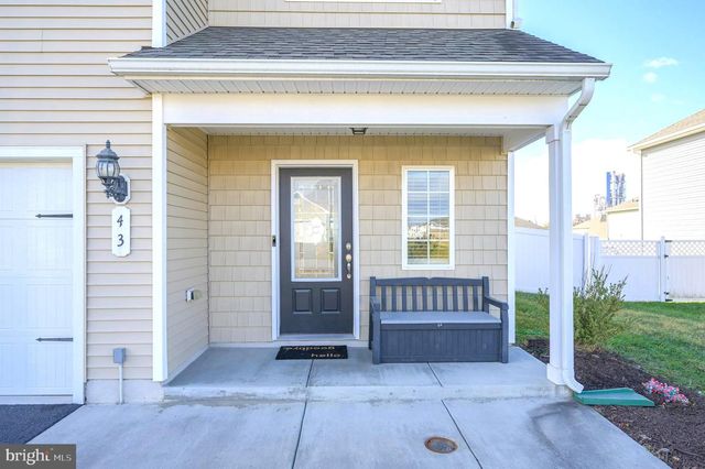 43 SARGENT LN, Martinsburg, WV 25401