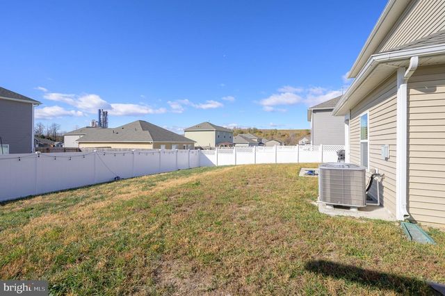 43 SARGENT LN, Martinsburg, WV 25401