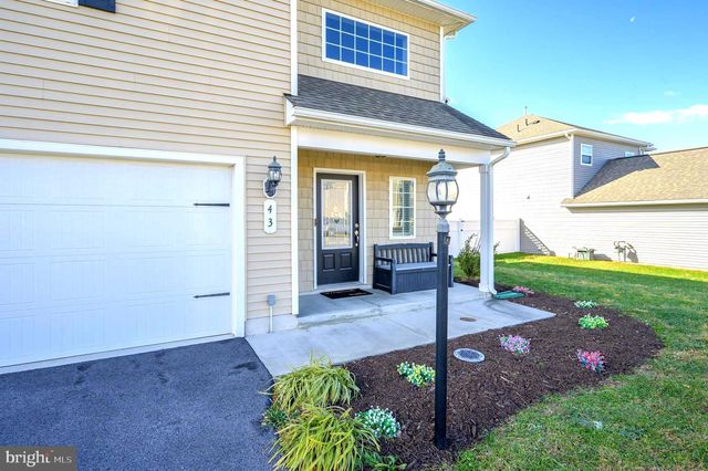 43 SARGENT LN, Martinsburg, WV 25401