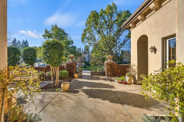 9680 Los Lagos Circle North, Granite Bay, CA 95746