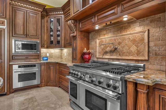 9680 Los Lagos Circle North, Granite Bay, CA 95746