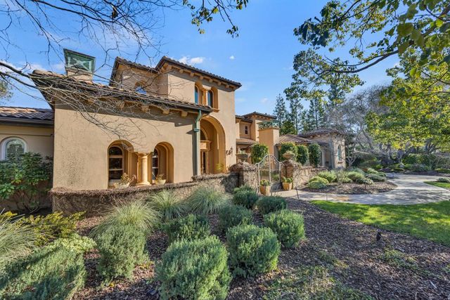 9680 Los Lagos Circle North, Granite Bay, CA 95746